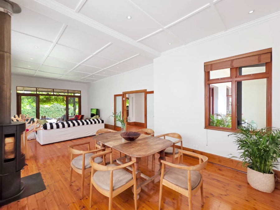 To Let 4 Bedroom Property for Rent in Oranjezicht Western Cape